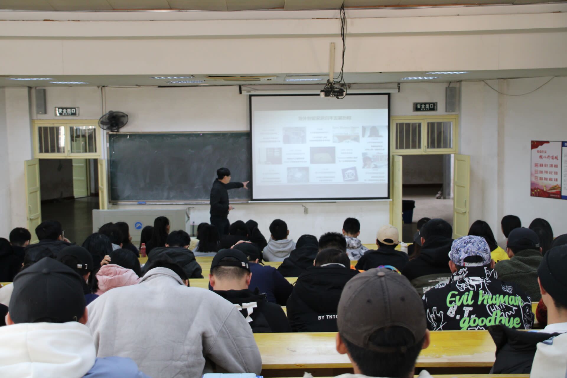 d3f94089944b4a288cfd8f9e793e5ab5.jpg d3f94089944b4a288cfd8f9e793e5ab5.jpg